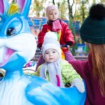 夏に赤ちゃんと遊園地に出かける時に気をつけたい服装や持ち物