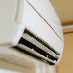 エアコンの暖房の適切な温度設定とは?効果的に室内を暖める方法